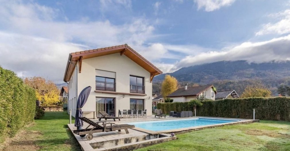 Villa in Vaulnaveys-le-Haut, Auvergne-Rhône-Alpes, France 1 - 17083971