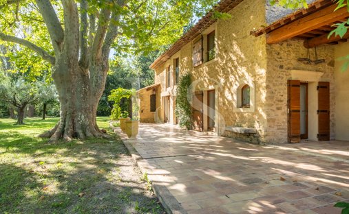 House in Zone Rurale Sud, Carpentras, France 1