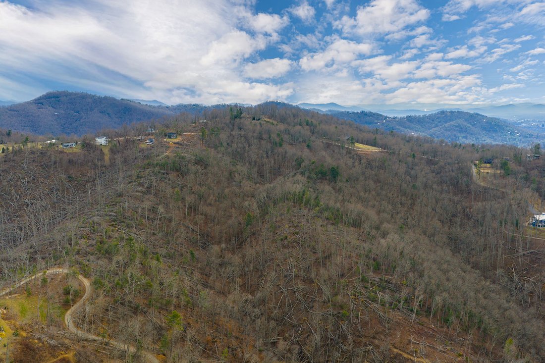 Land in Asheville, North Carolina, United States 3 - 17086504