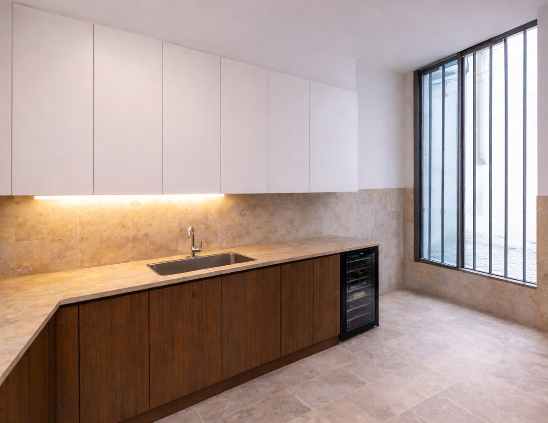 Apartment in Misericordia, Lisbon, Portugal 2 - 16703478