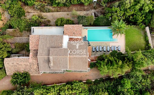 House in Sari-Solenzara, Corsica, France 1