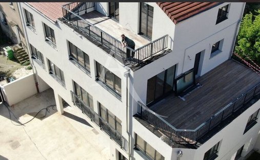 Villa in Laplace, Arcueil, France 1
