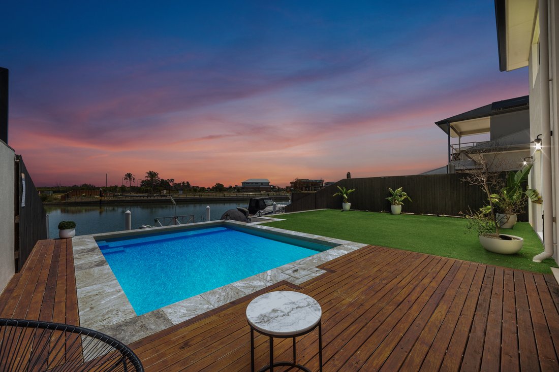 House in Newport, Queensland, Australia 1 - 17096280
