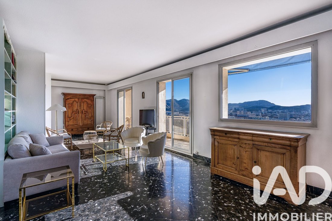 Apartment in Périer, 8e Arrondissement, Marseille 2 - 17096554