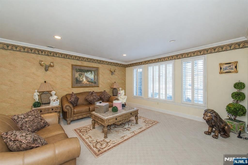 House in Paramus, New Jersey, United States 3 - 17083306