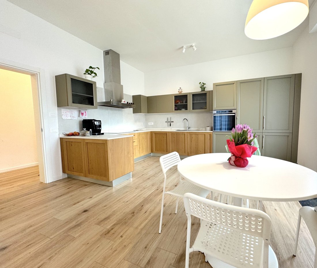 Apartment in Historic Center, Prato, Tuscany 1 - 17089878