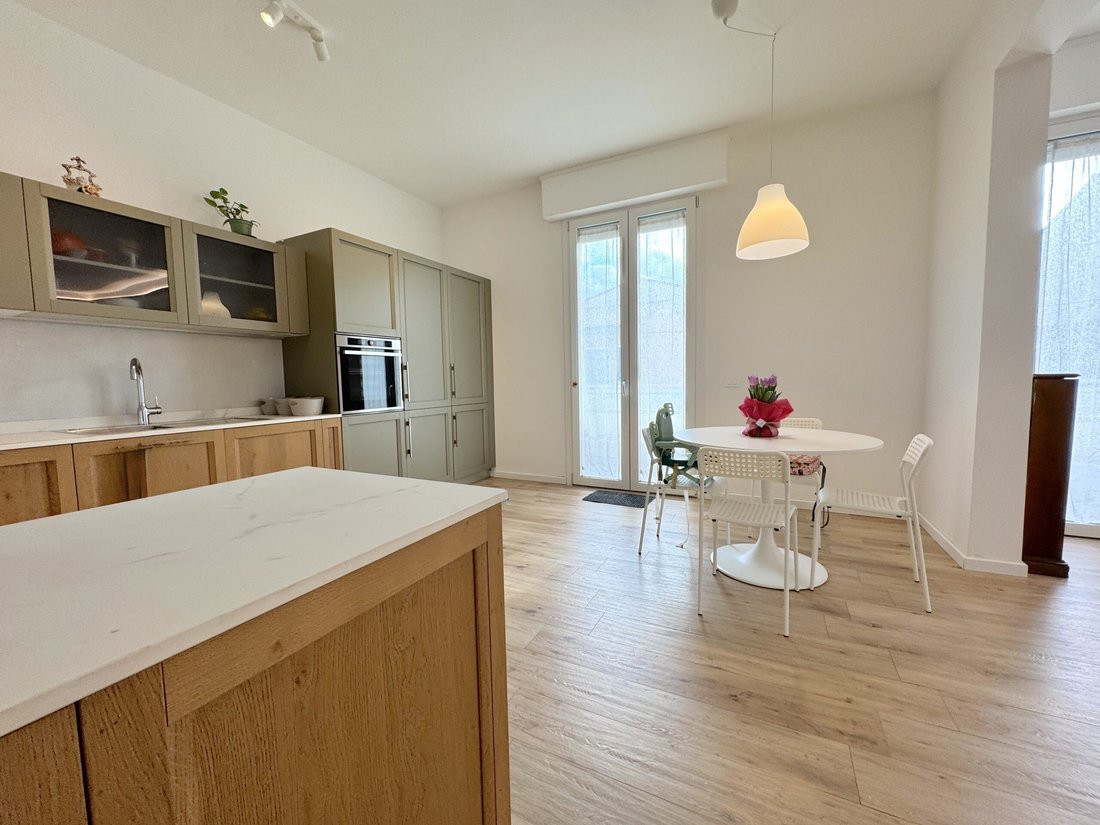 Apartment in Historic Center, Prato, Tuscany 2 - 17089878