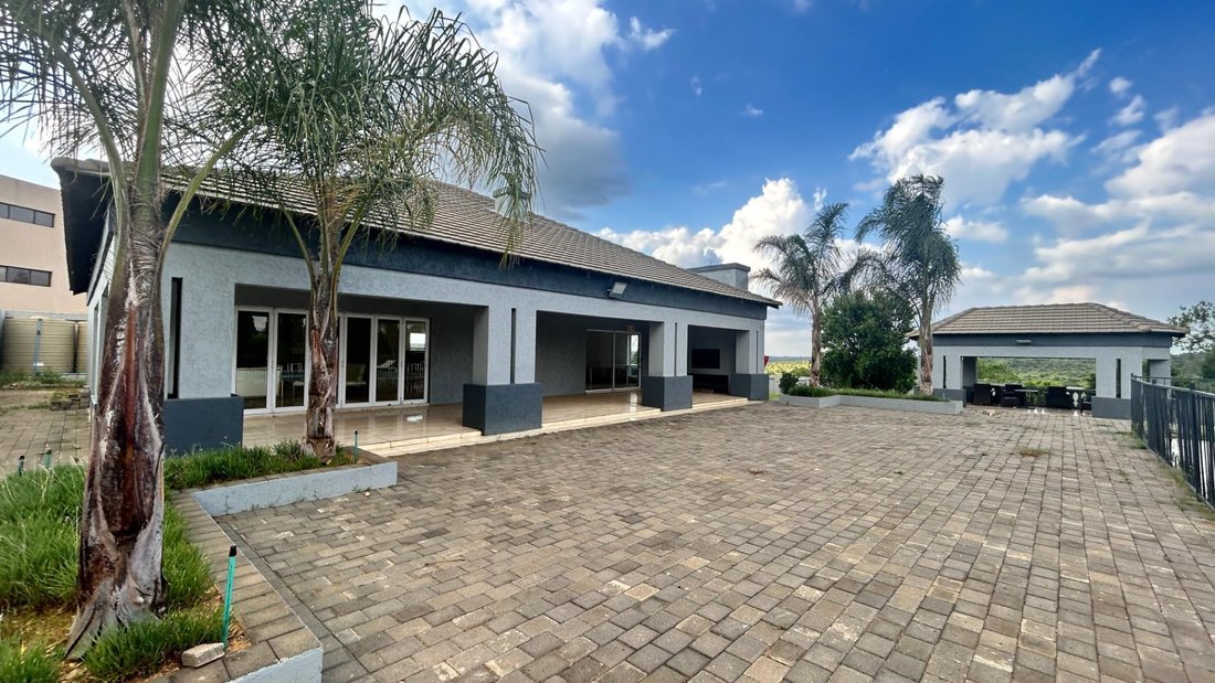 House in Mooikloof Glen, Gauteng, South Africa 4 - 17094703