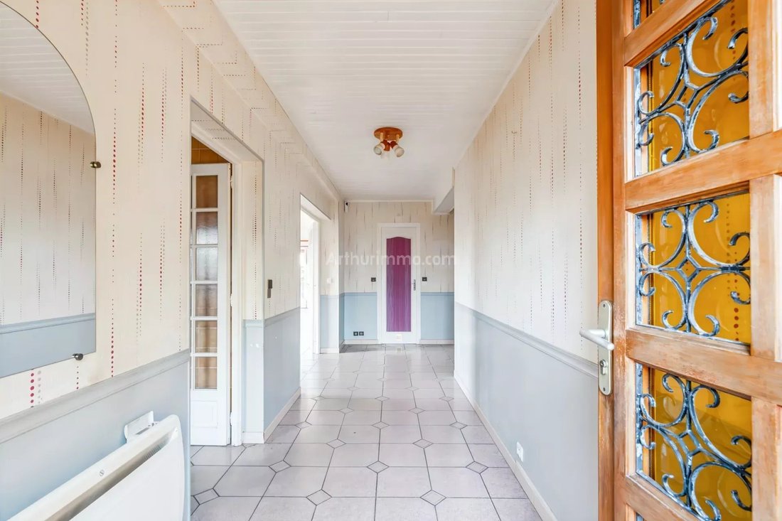 Estate in Dampmart, Ile-de-France, France 3 - 17090216