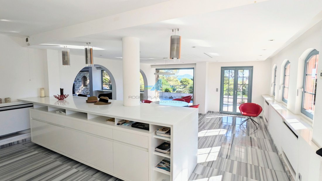 Villa in Les Issambres, Roquebrune-sur-Argens, France 5 - 17091594
