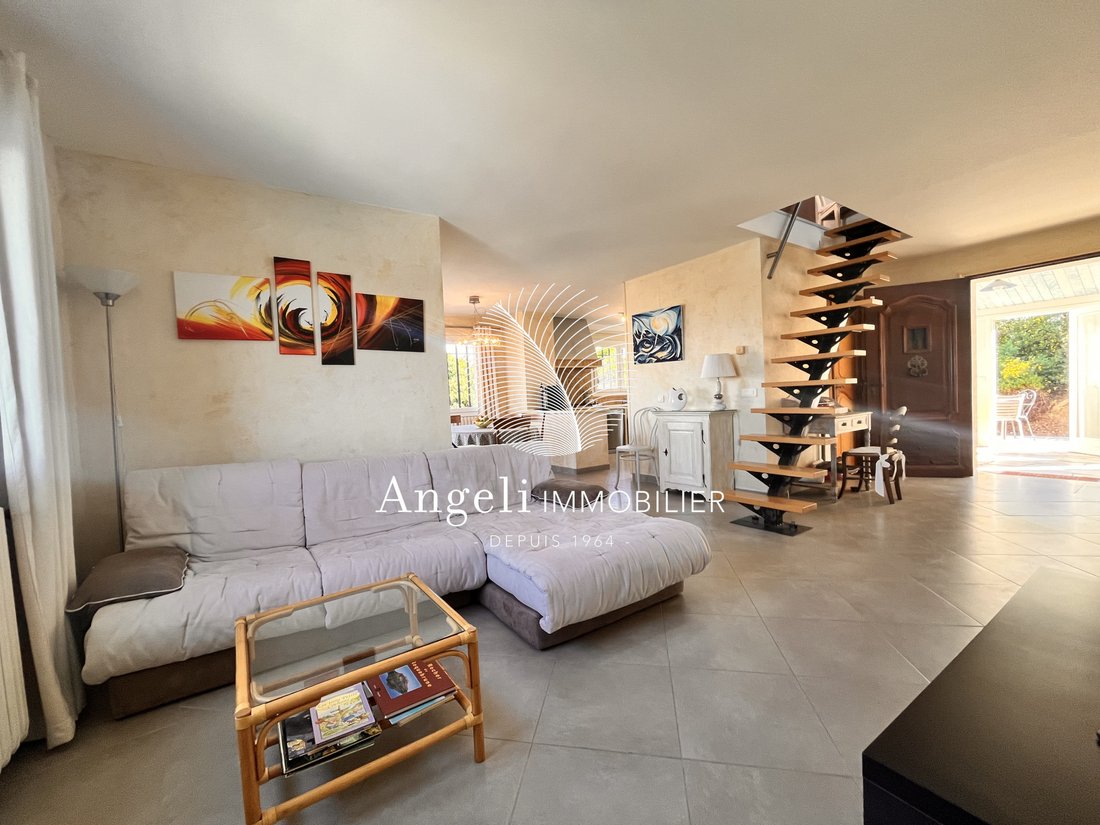 Villa in Frejus, Provence-Alpes-Côte d'Azur, France 5 - 17091884