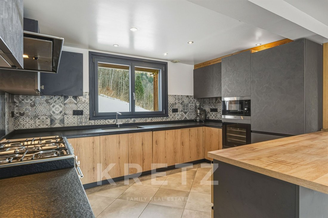 Chalet in Les Houches, Auvergne-Rhône-Alpes, France 5 - 16984503