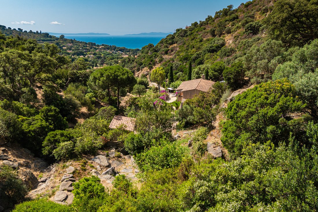 House in Le Lavandou, Provence-Alpes-Côte d'Azur, France 3 - 17091693