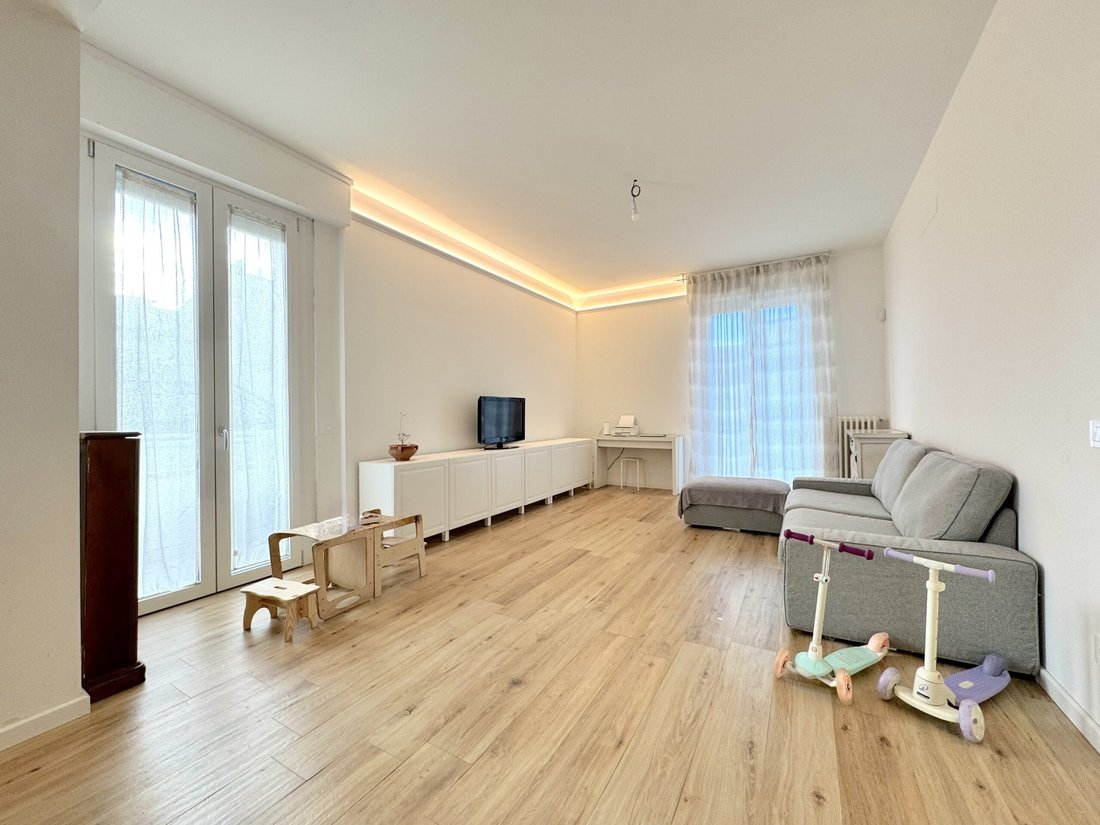 Apartment in Historic Center, Prato, Tuscany 4 - 17089878