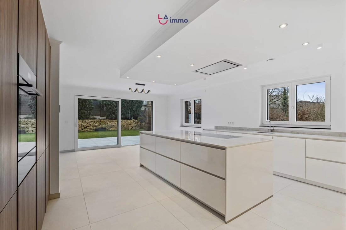 Apartment in Luxembourg, Luxembourg District, Luxembourg 1 - 17091112