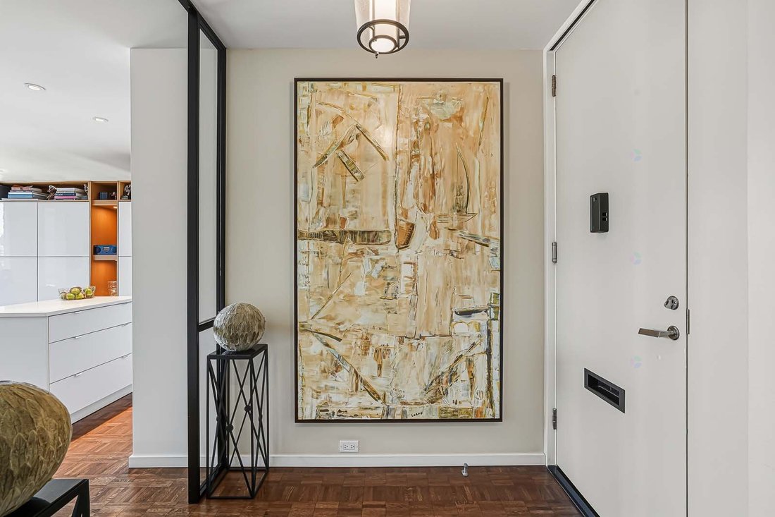 Condo in Westmount, Quebec, Canada 2 - 17094762