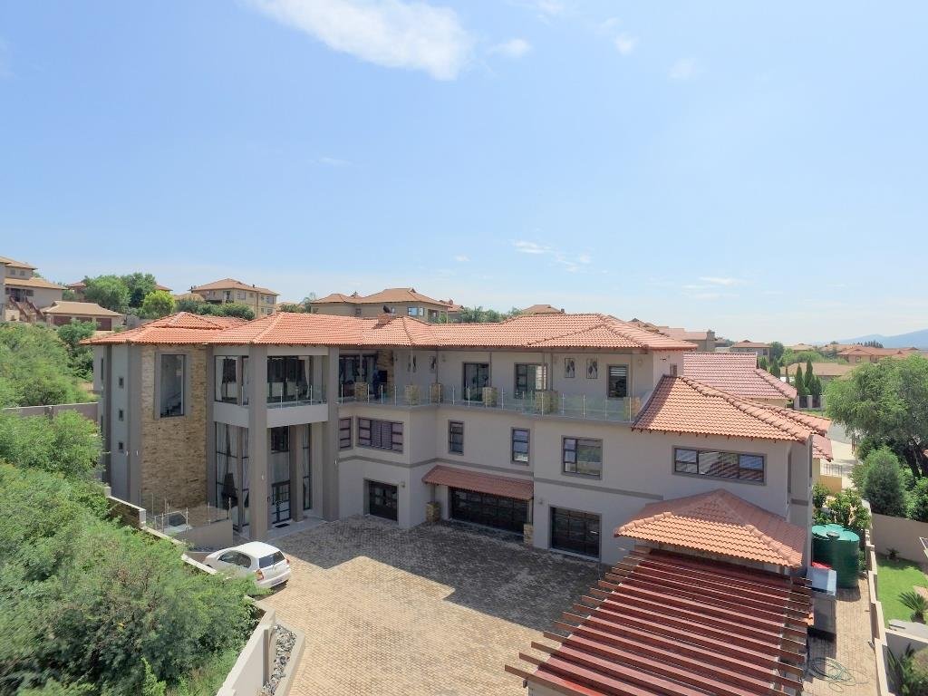 House in Hartbeespoort, North West, South Africa 1 - 17095140