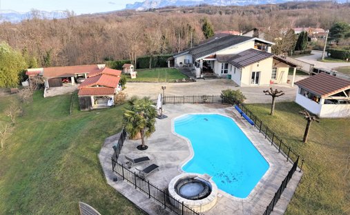 House in Notre-Dame-de-l'Osier, Auvergne-Rhône-Alpes, France 1