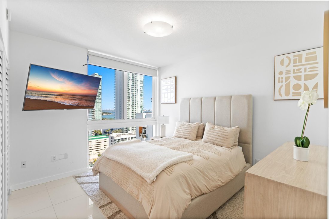 Condo in Miami, Florida, United States 4 - 17063569