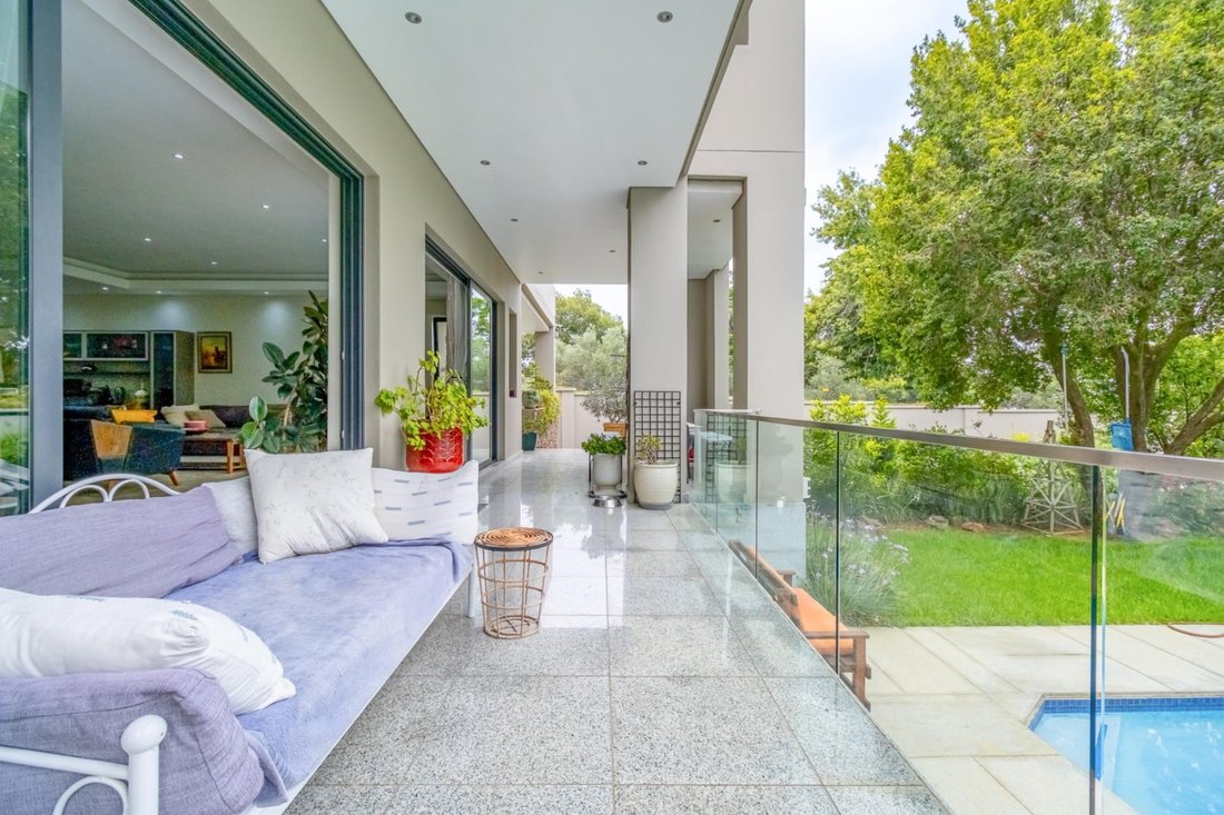 House in Benmore Gardens, Gauteng, South Africa 4 - 16966842