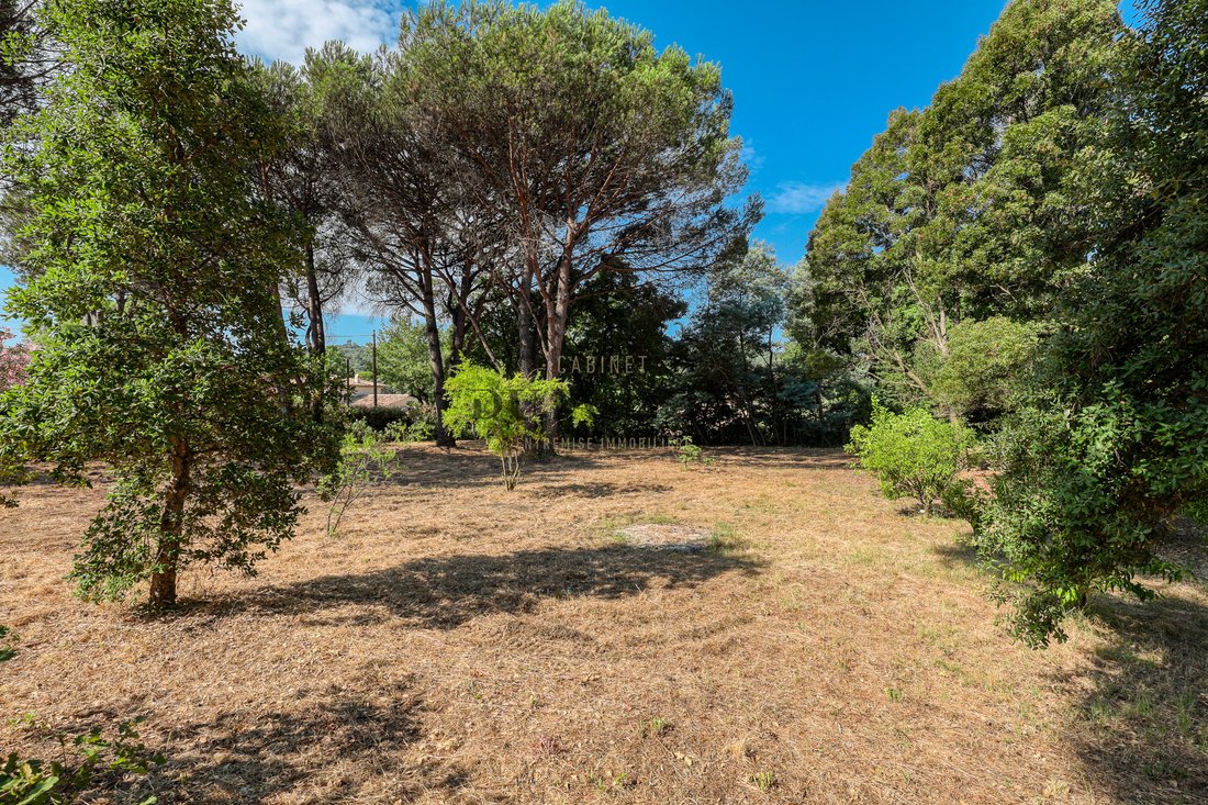 Zone Ouest Urbaine, Saint-Tropez, France 2 - 17091682