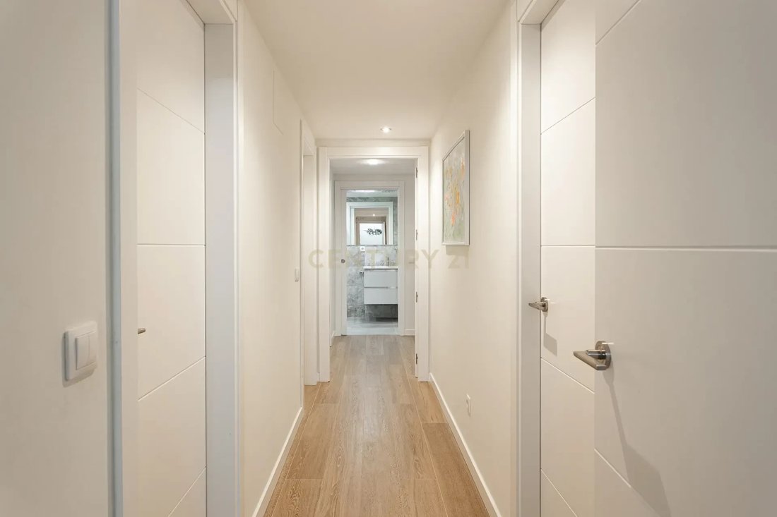 Apartment in Esplugues de Llobregat, Catalonia, Spain 5 - 17094937