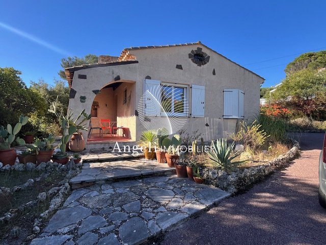House in Frejus, Provence-Alpes-Côte d'Azur, France 3 - 17091520