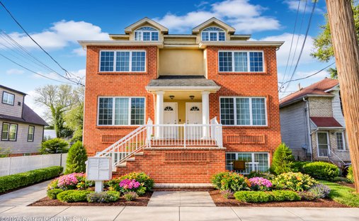 House in New York, New York, United States 1