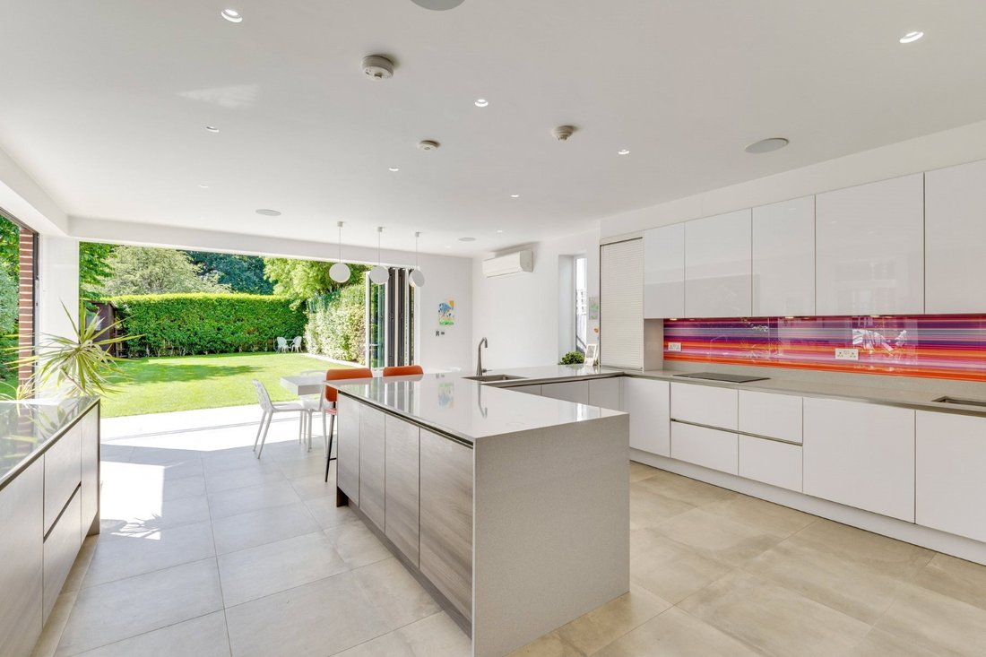 House in Finchley, Barnet, England 2 - 17089626