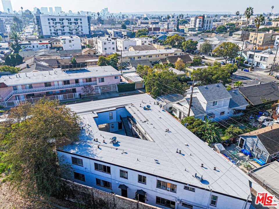 Los Angeles, California, United States 5 - 17094009