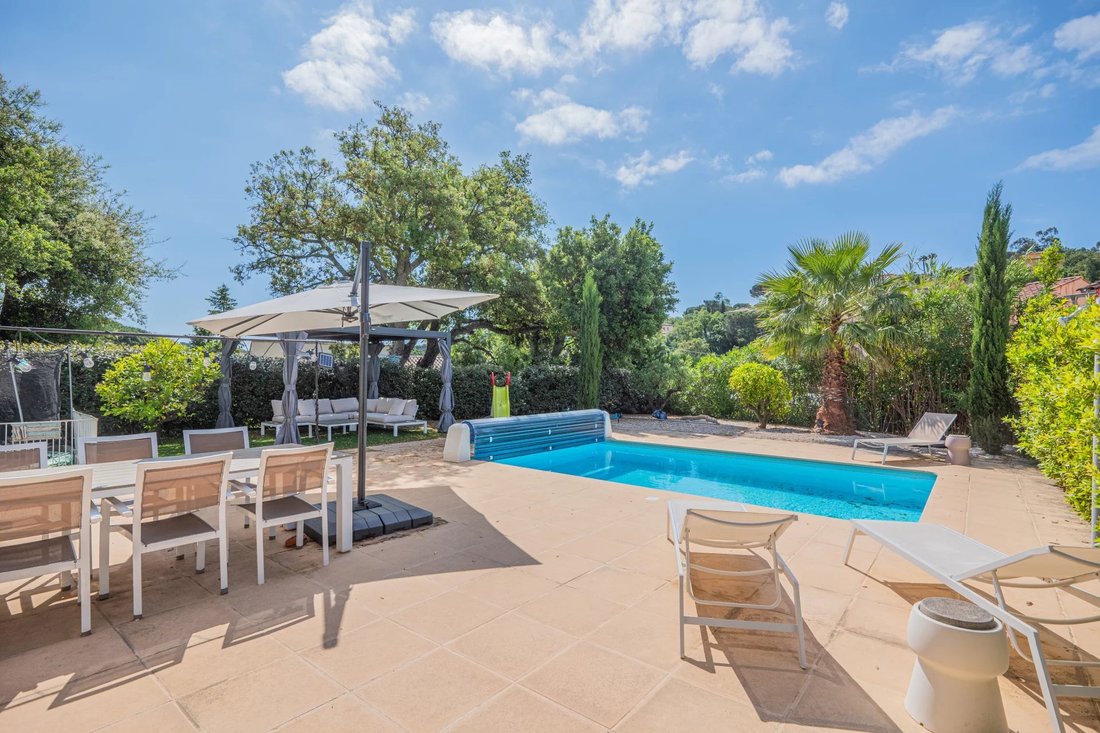 Villa in Les Issambres, Roquebrune-sur-Argens, France 1 - 13385393