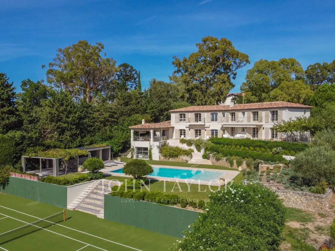Villa in Ponteil, Antibes, France 1 - 17089631