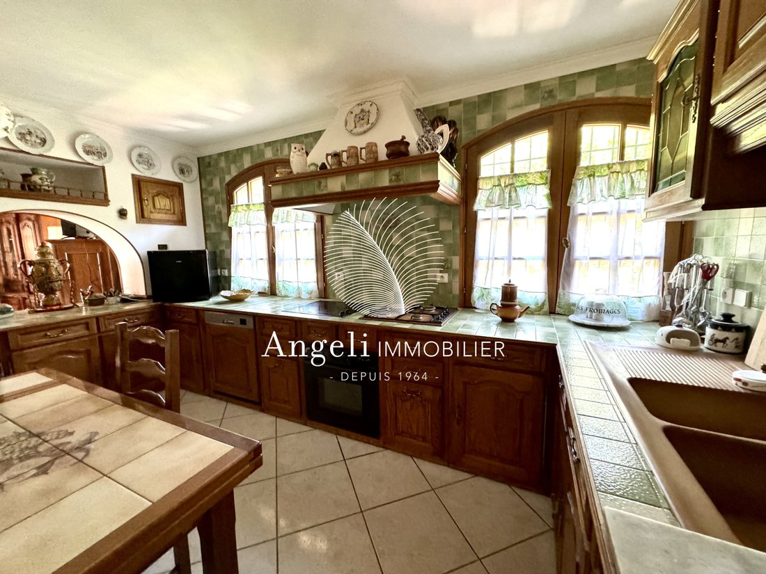 Villa in Les Issambres, Roquebrune-sur-Argens, France 4 - 17091768