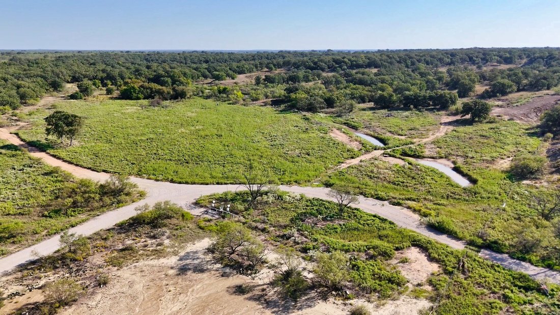 Land in Henrietta, Texas, United States 2 - 17095401