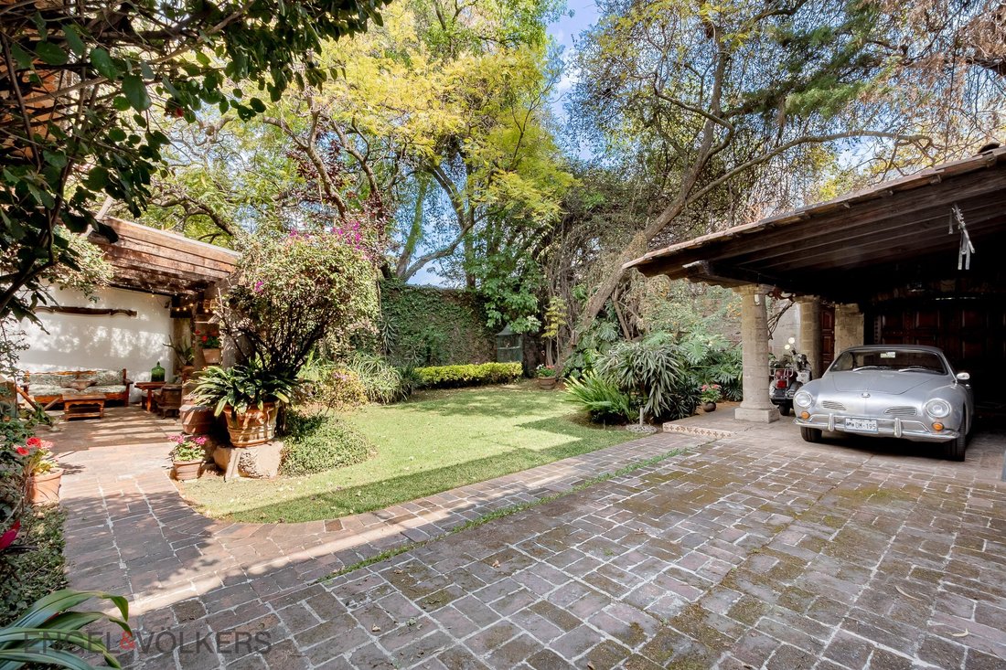House in Mexico City, Mexico 2 - 17094733