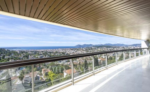 Apartamento en Collines, Le Cannet, Francia 1