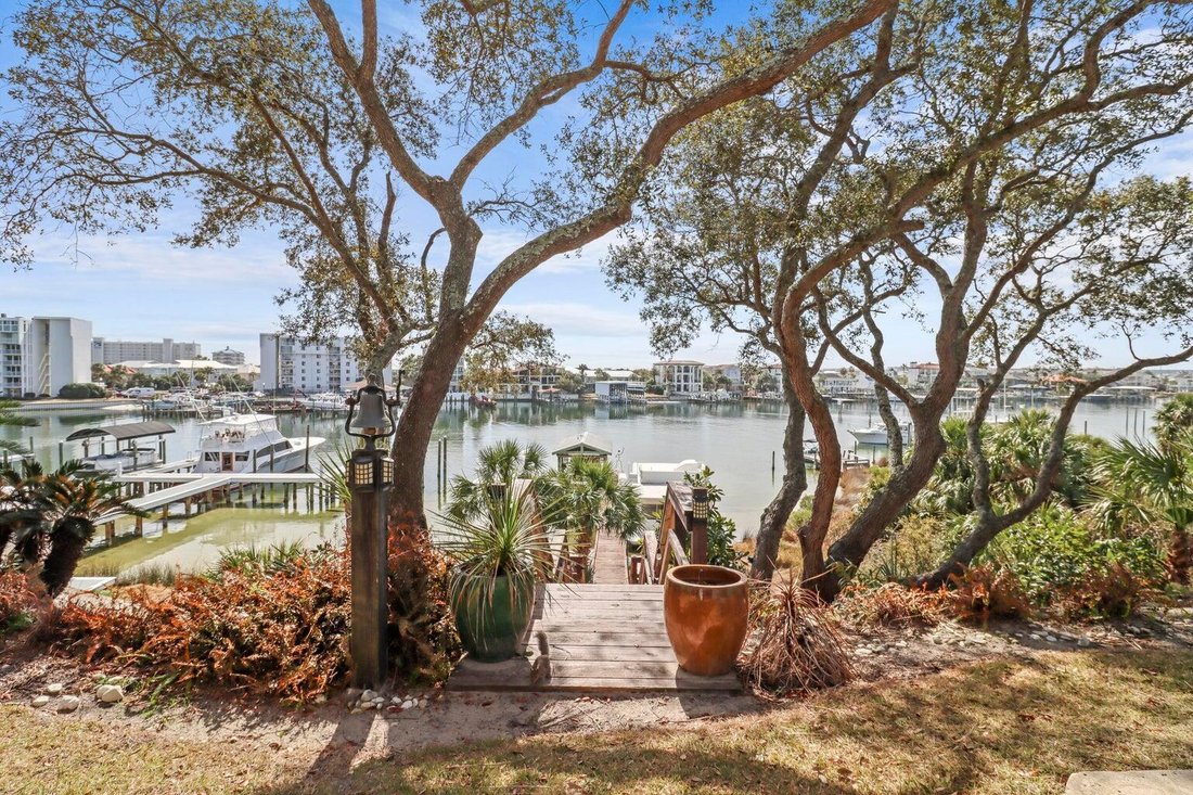 House in Destin, Florida, United States 1 - 17094115