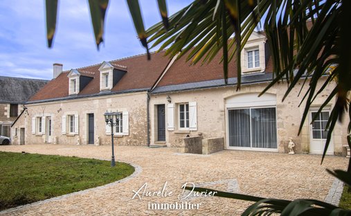 House in Cathédrale, Tours, France 1