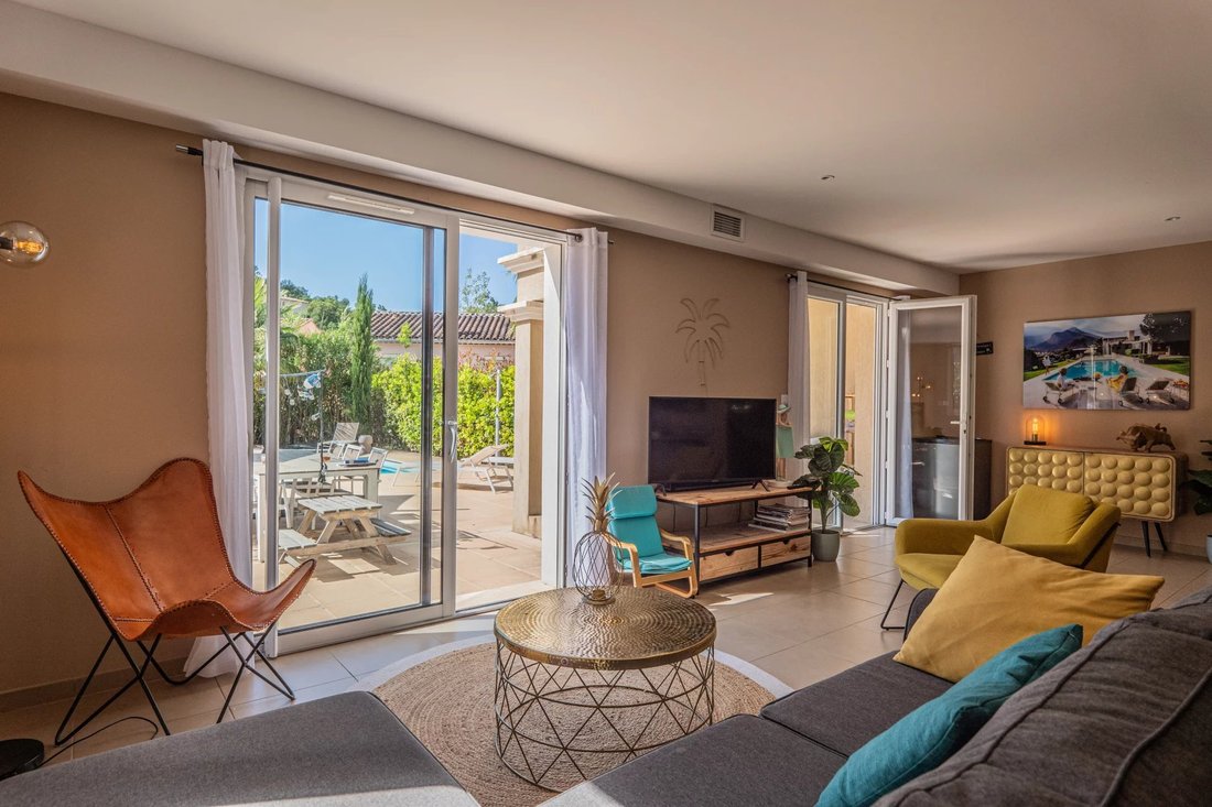 Villa in Les Issambres, Roquebrune-sur-Argens, France 4 - 13385393