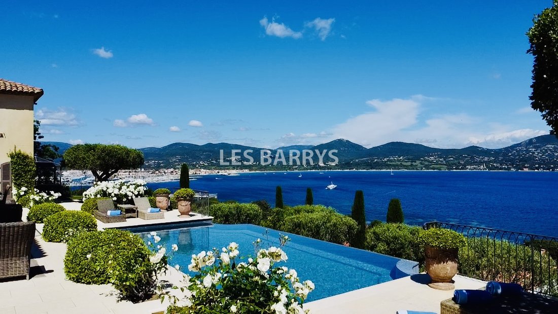 Villa in Gassin, Provence-Alpes-Côte d'Azur, France 1 - 17091565