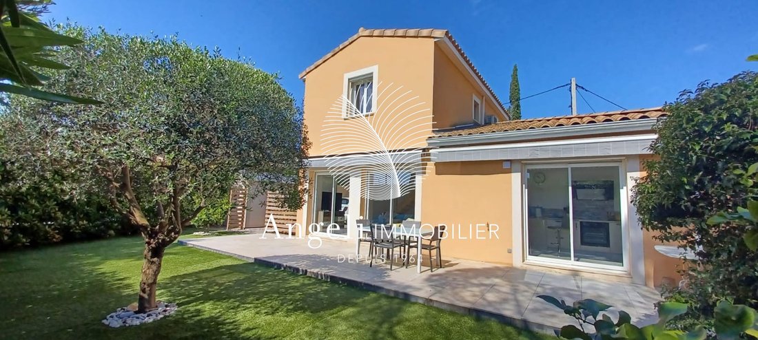 Villa in Frejus, Provence-Alpes-Côte d'Azur, France 2 - 17092014