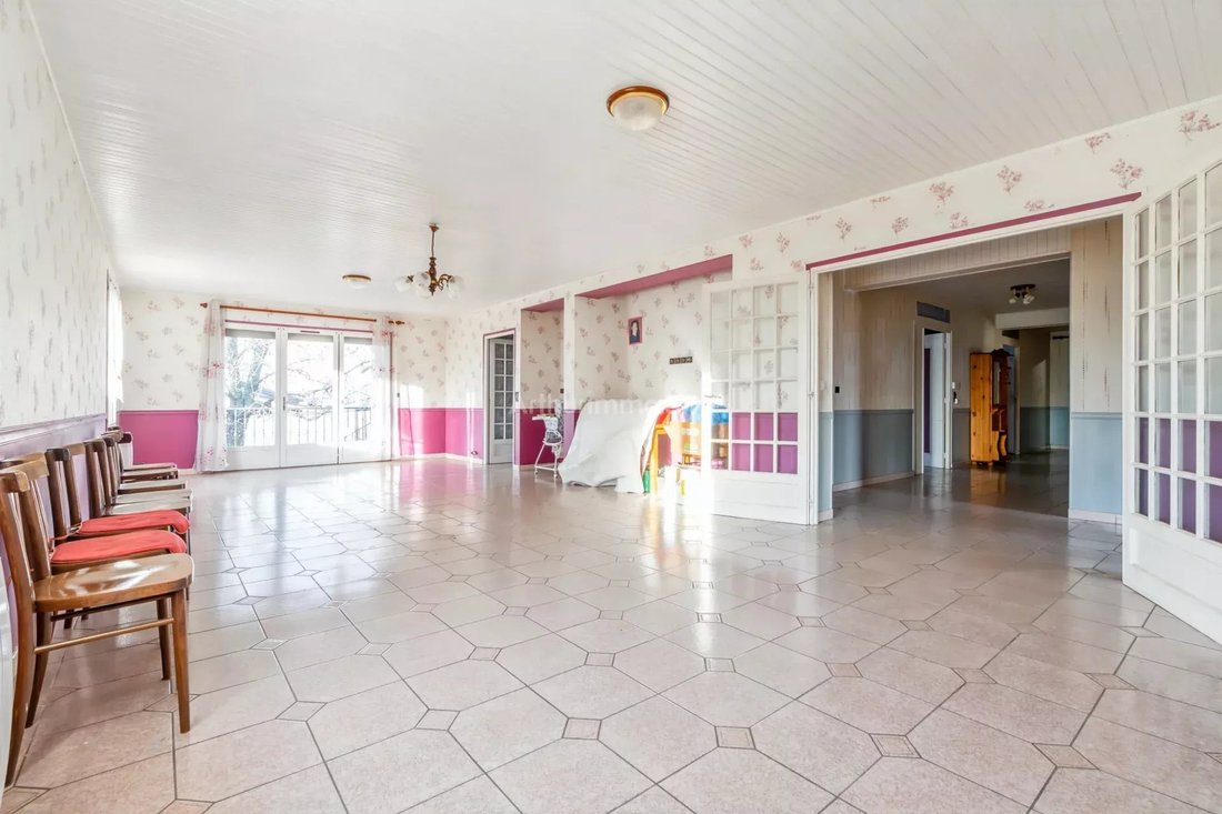 Estate in Dampmart, Ile-de-France, France 5 - 17090216