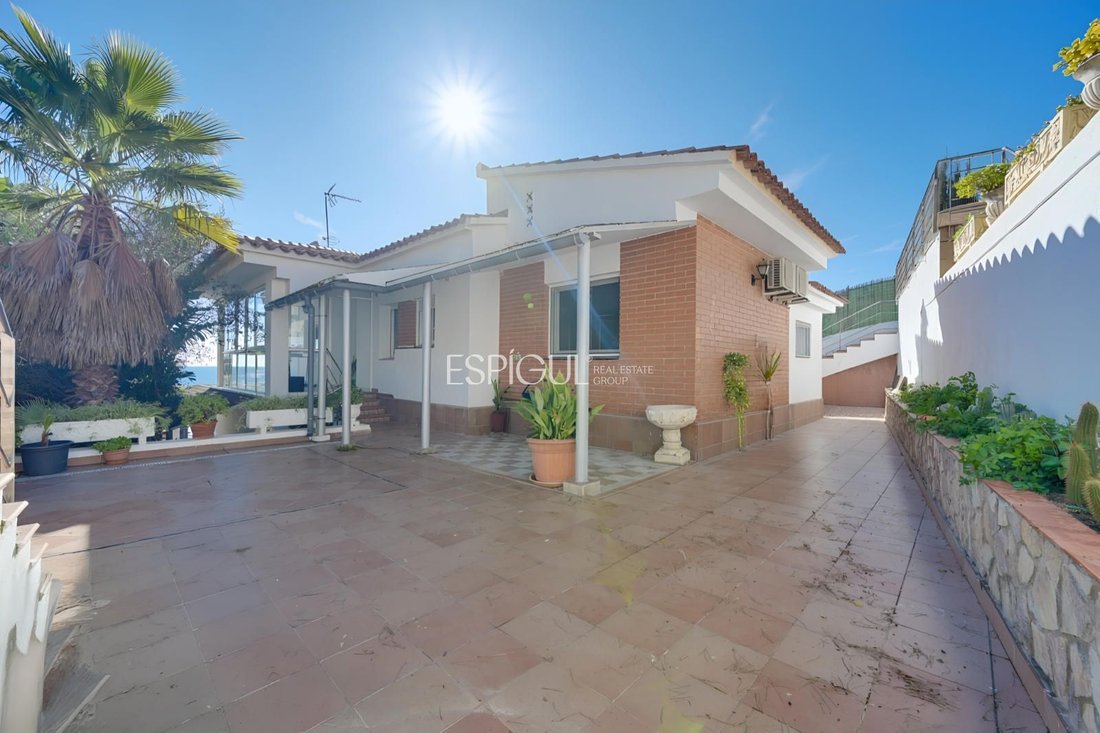 Villa in Santa Susanna, Catalonia, Spain 4 - 17089599