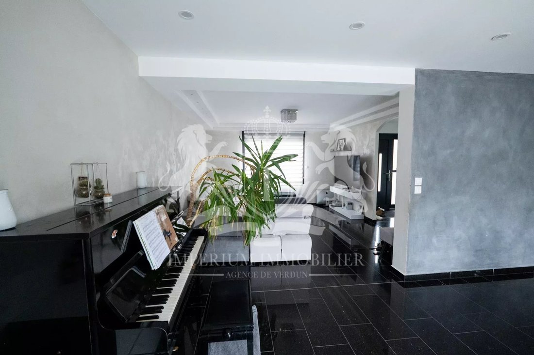 Villa in Fameck, Grand Est, France 4 - 17089982