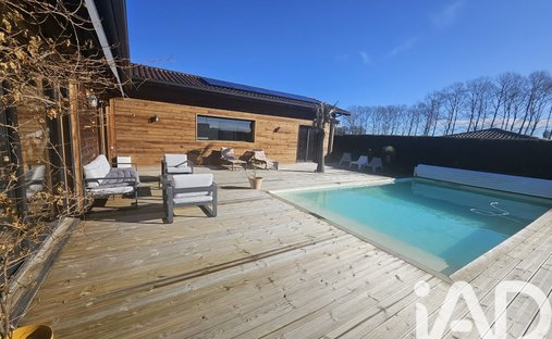 House in Oeyreluy, Nouvelle-Aquitaine, France 1