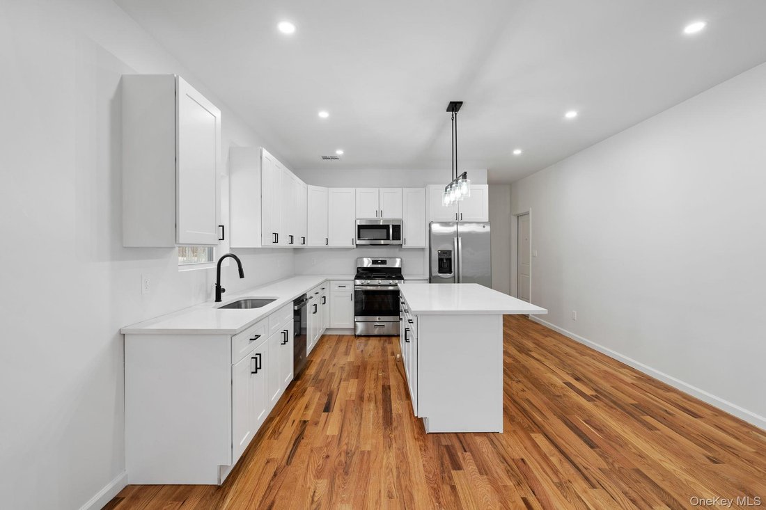 House in Montgomery, New York, United States 4 - 17095255