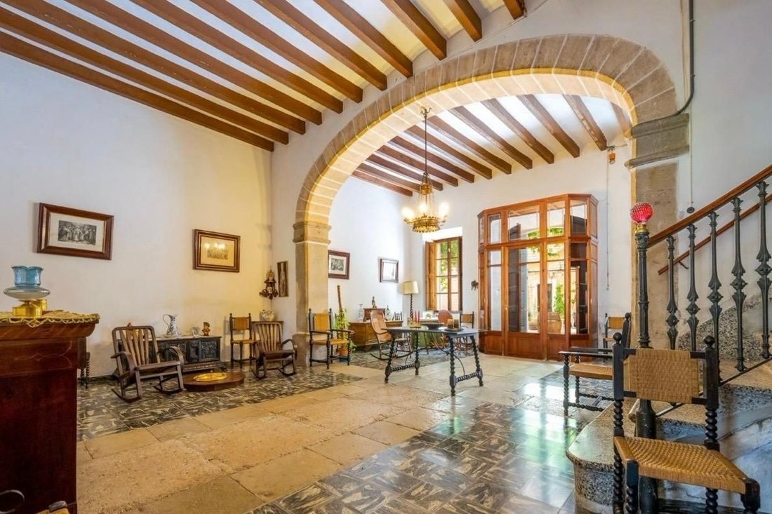 Chalet in Binissalem, Balearic Islands, Spain 1 - 17093929