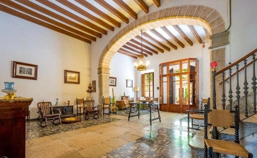 Chalet in Binissalem, Balearic Islands, Spain 1