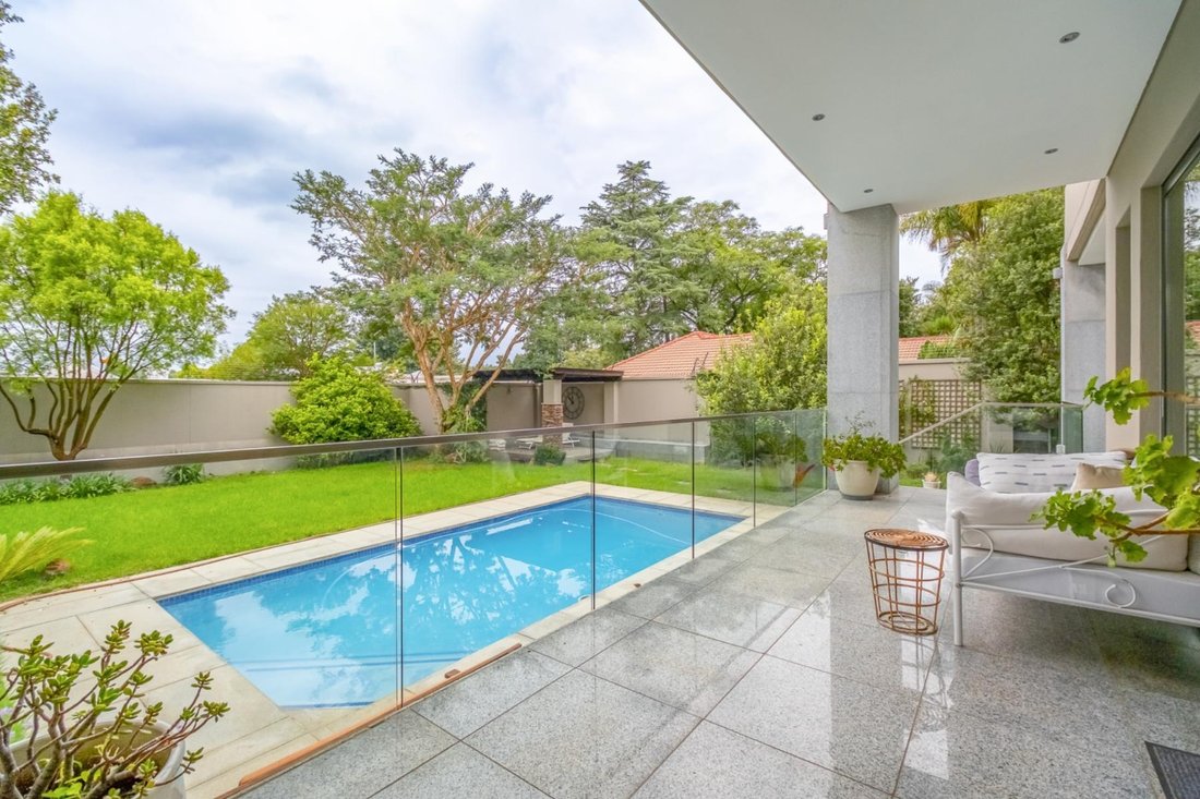 House in Benmore Gardens, Gauteng, South Africa 5 - 16966842