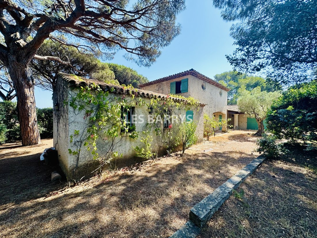 Villa in Zone Ouest Urbaine, Saint-Tropez, France 1 - 17091652